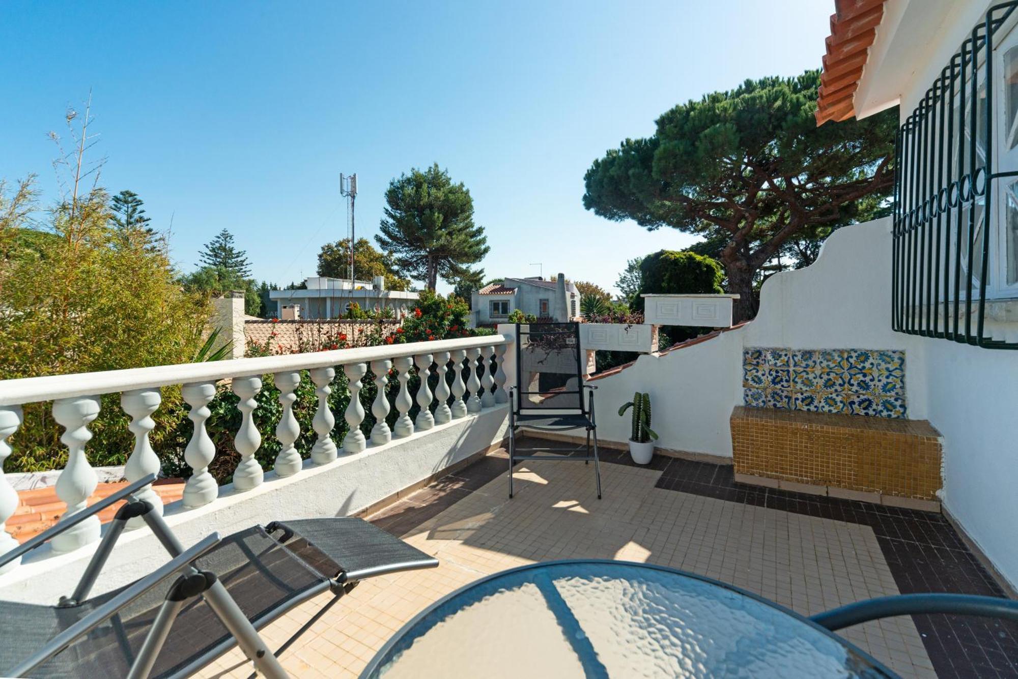 4-Bedroom House In Cascais, Near Guincho Beach Eksteriør billede