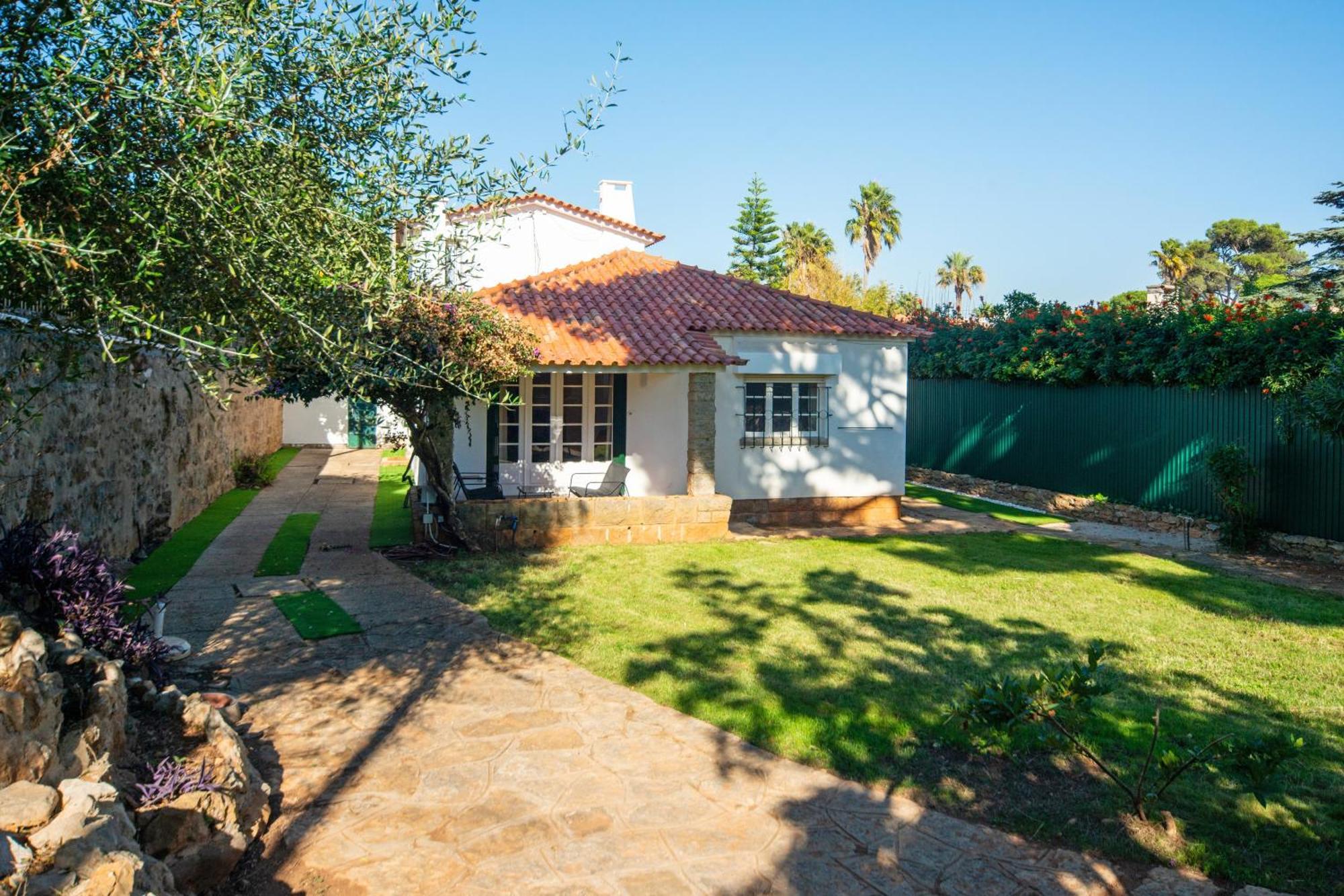 4-Bedroom House In Cascais, Near Guincho Beach Eksteriør billede